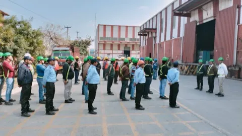 How to hire security guards in India